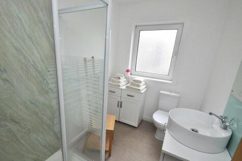 1 Bed Sc Shower Room