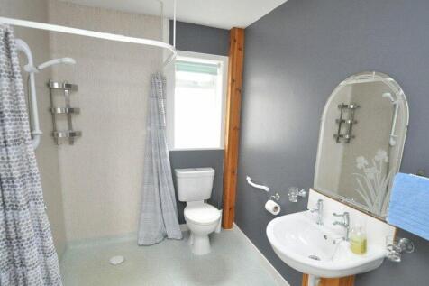 2 Bed Sc Shower Room