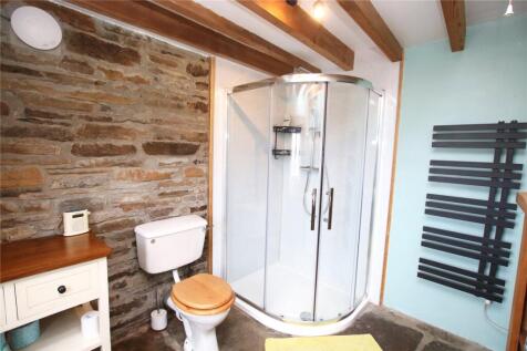 Gf Shower Room
