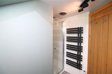 Up Shower Room