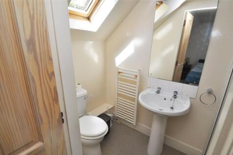 Bedroom 2 Ensuite