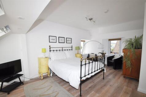 Bedroom2