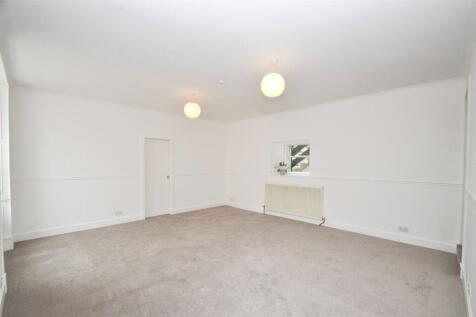 Living Room (2)