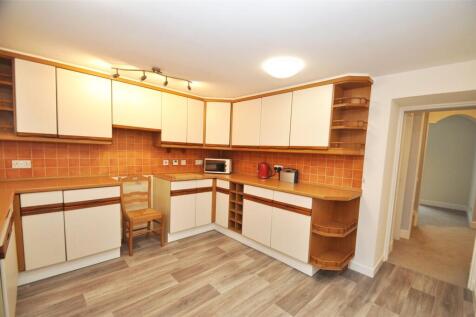 Kitchen (2)