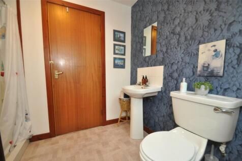 Shower Room (2)