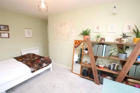 Bed 2 (3)