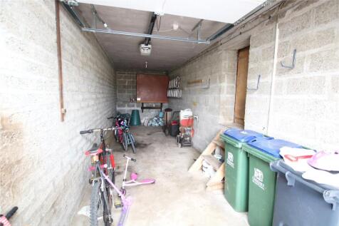 Garage 2