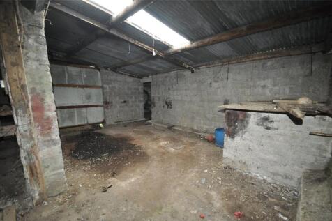 Store (2)