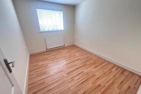 bedroom1.jpg
