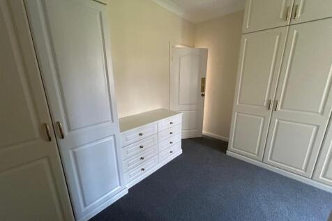 dressing room.jpg