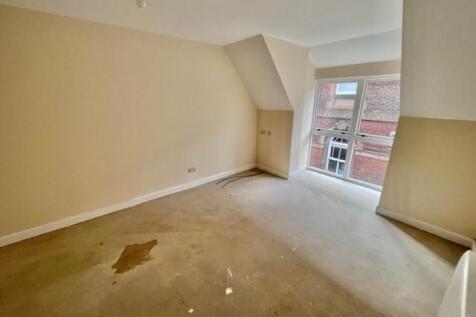 Living Room.jpg