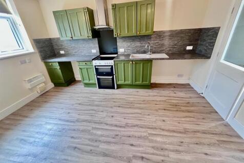 KITCHEN 2.jpg