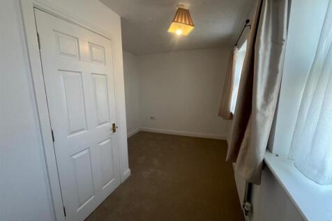 Second bedroom.jpg