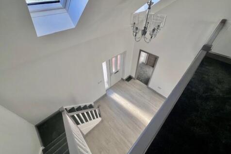 hallway.jpg