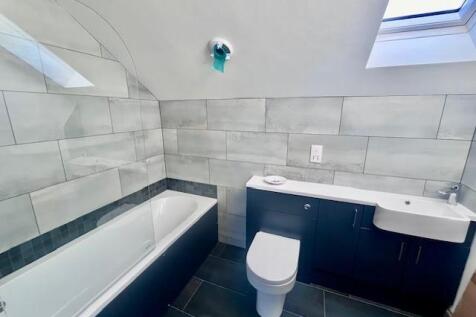 Bathroom2.jpg