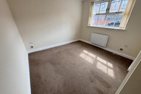 Bedroom..jpg