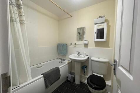 Bathroom.jpg