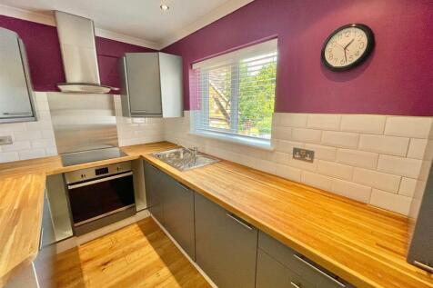 39 Brookside Kitchen 2.jpg