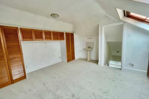 Loft room 1.jpg