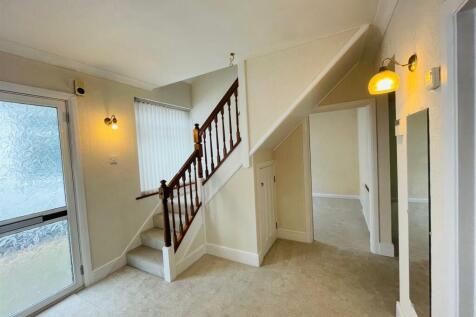 Hallway.jpg