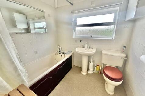 bathroom.jpeg