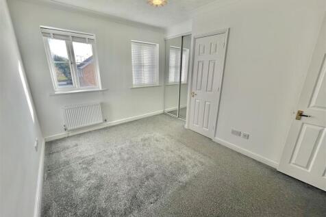 bedroom 1.2.jpg
