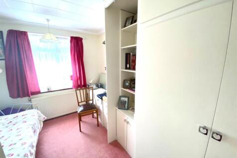 Bedroom 3.jpg