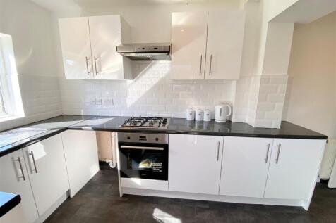 Kitchen 4.jpg