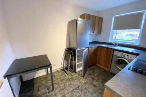Kitchen pic 2.jpg