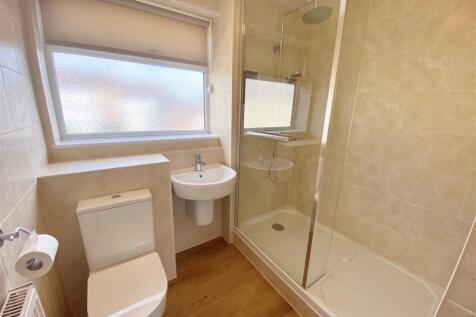 Shower Room.jpg