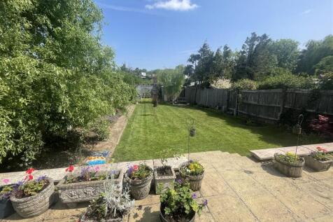 garden 1.jpg
