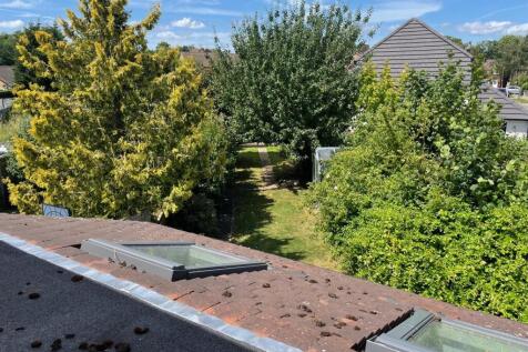 38 Clive Close Garden elevated.jpg