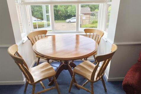 Dining area.jpg