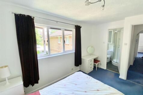 Bedroom one 3.jpg