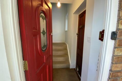 Entrance hall.jpg