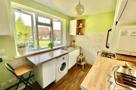 Kitchen 1.jpg