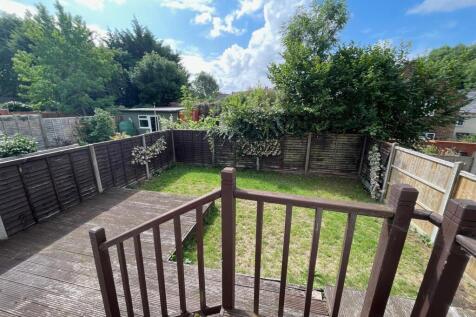77 Church Rd Garden 2.jpg