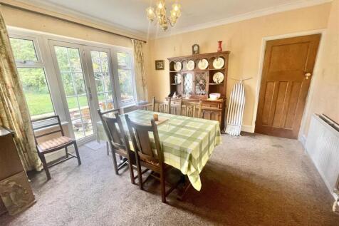 dining room.jpg