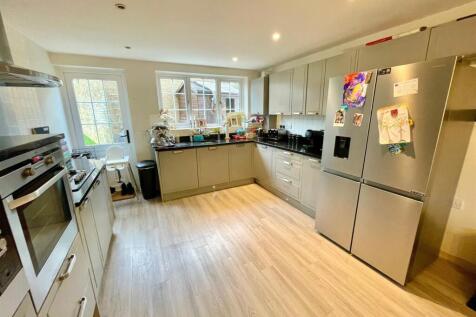 9 Cherry Tree Kitchen.jpg