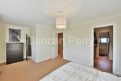 Bedroom 1 Pic 3.JPG
