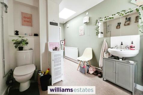 En-suite/Utility