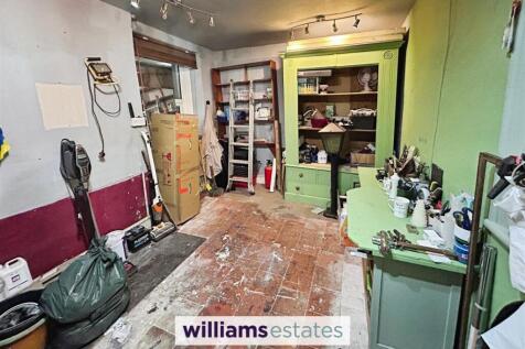 Shop Store Room