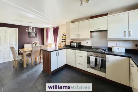 Kitchen / Dinner