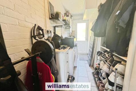 Utility/Rear Porch