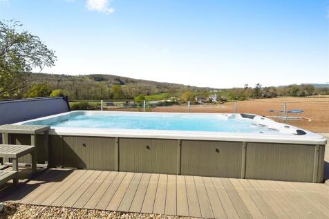 Pool and Views