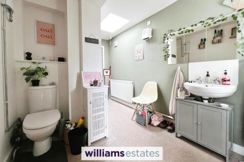 En-suite/Utility