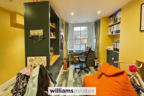 Reception Room/ Office