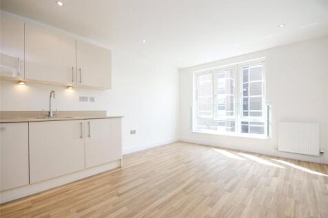 Living Room/Kitchen