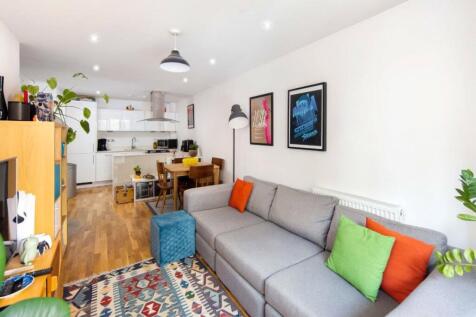 Living Room/Kitchen