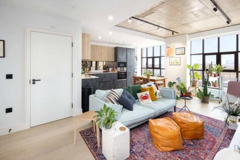 Living Room/Kitchen